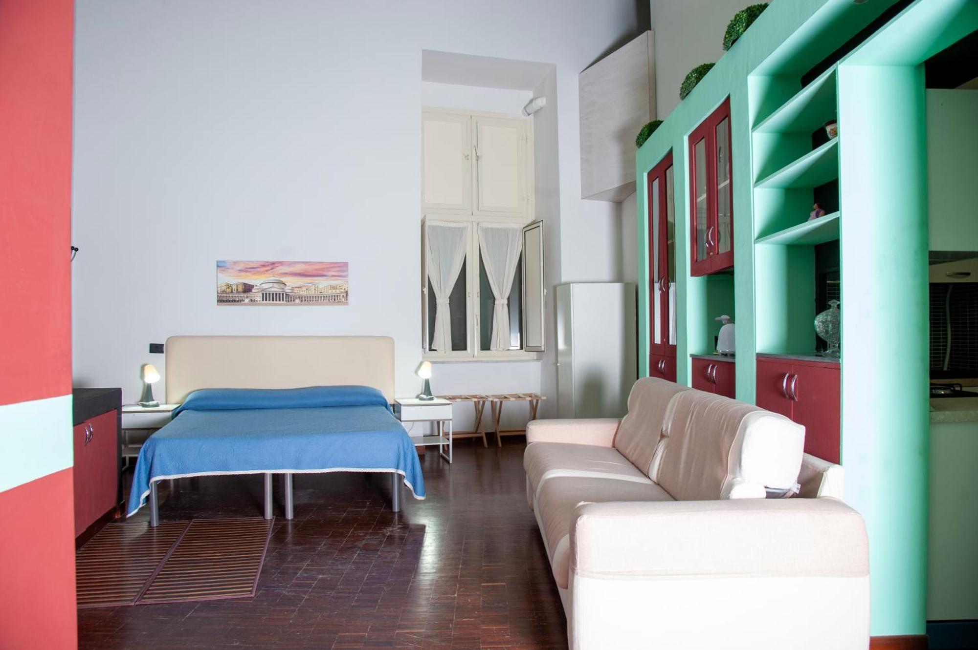 Palazzo Carafa Della Spina And Bed & Breakfast 3*