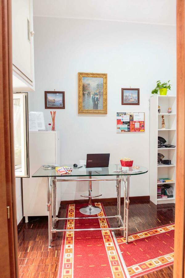 Bed & Breakfast Palazzo Carafa Della Spina And Napels